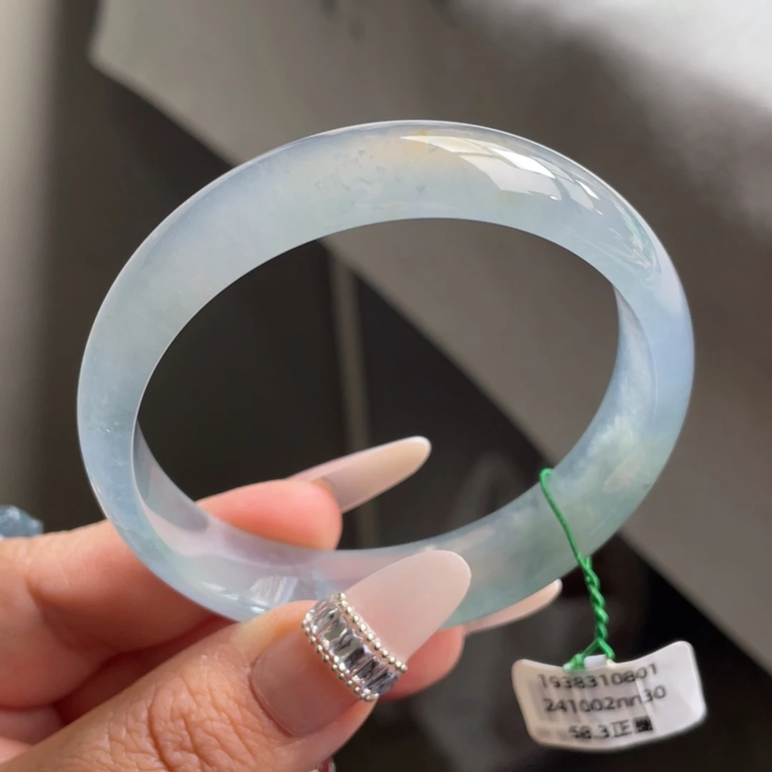 翡翠未镶嵌手镯【强烈推荐】高冰蓝刚正圈手镯
