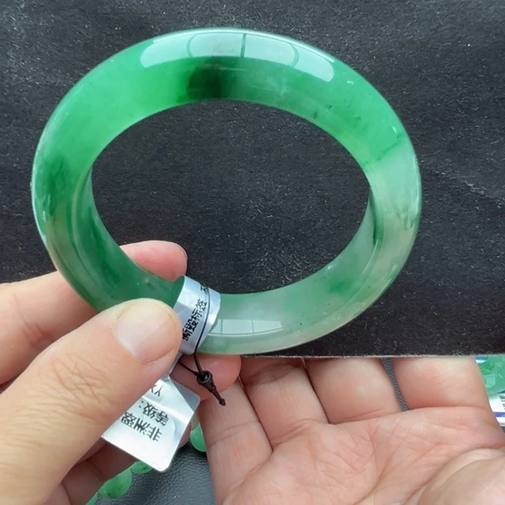 石英质玉未镶嵌手镯59/60