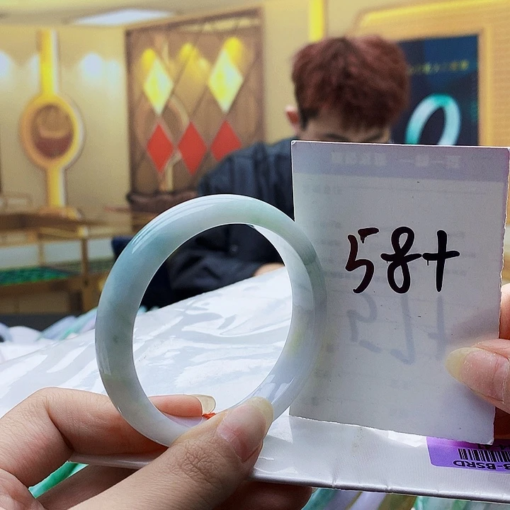 翡翠未镶嵌手镯00……