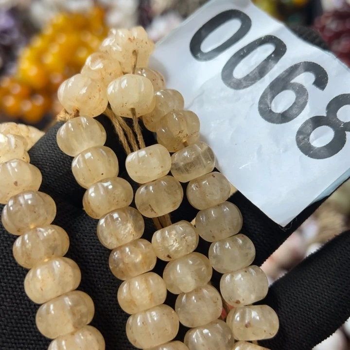 未镶嵌颈饰紫晶解**馆