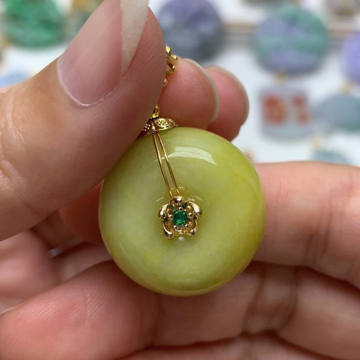 颈饰未镶嵌翡翠翡翠