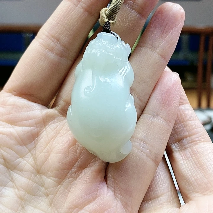 【闪购商品】颈饰未镶嵌和田玉