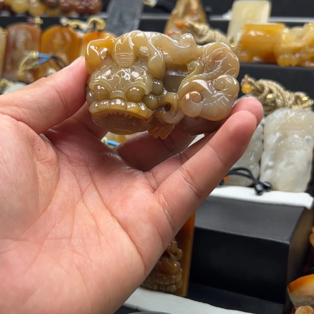石英质玉（黄龙玉）未镶嵌多样性发货，发其一