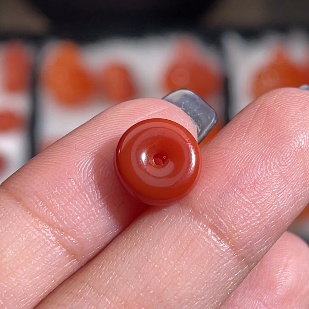 未镶嵌面包圈 9.8x3.7mm 不换退南红玛瑙