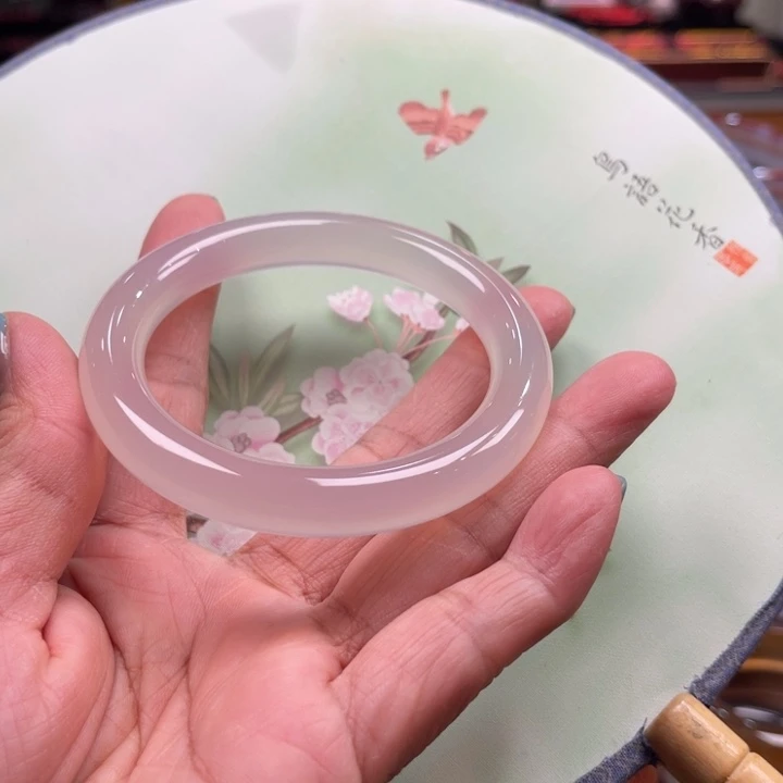 手镯玛瑙/玉髓未镶嵌