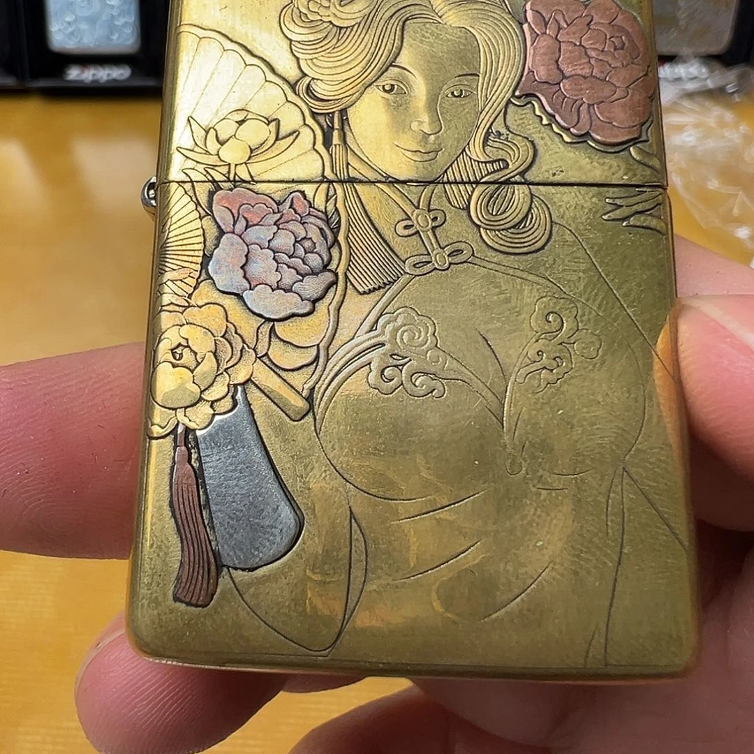 铜黄铜盔甲欠章潘金莲