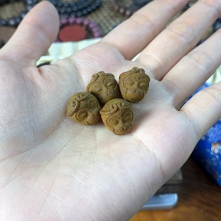 泥塑小**幽十二花神 古法雕刻孙悟空珠子