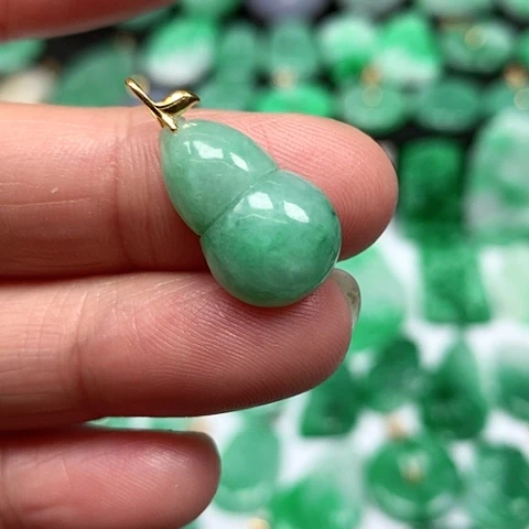 翡翠吊坠(不含链)18K金镶嵌