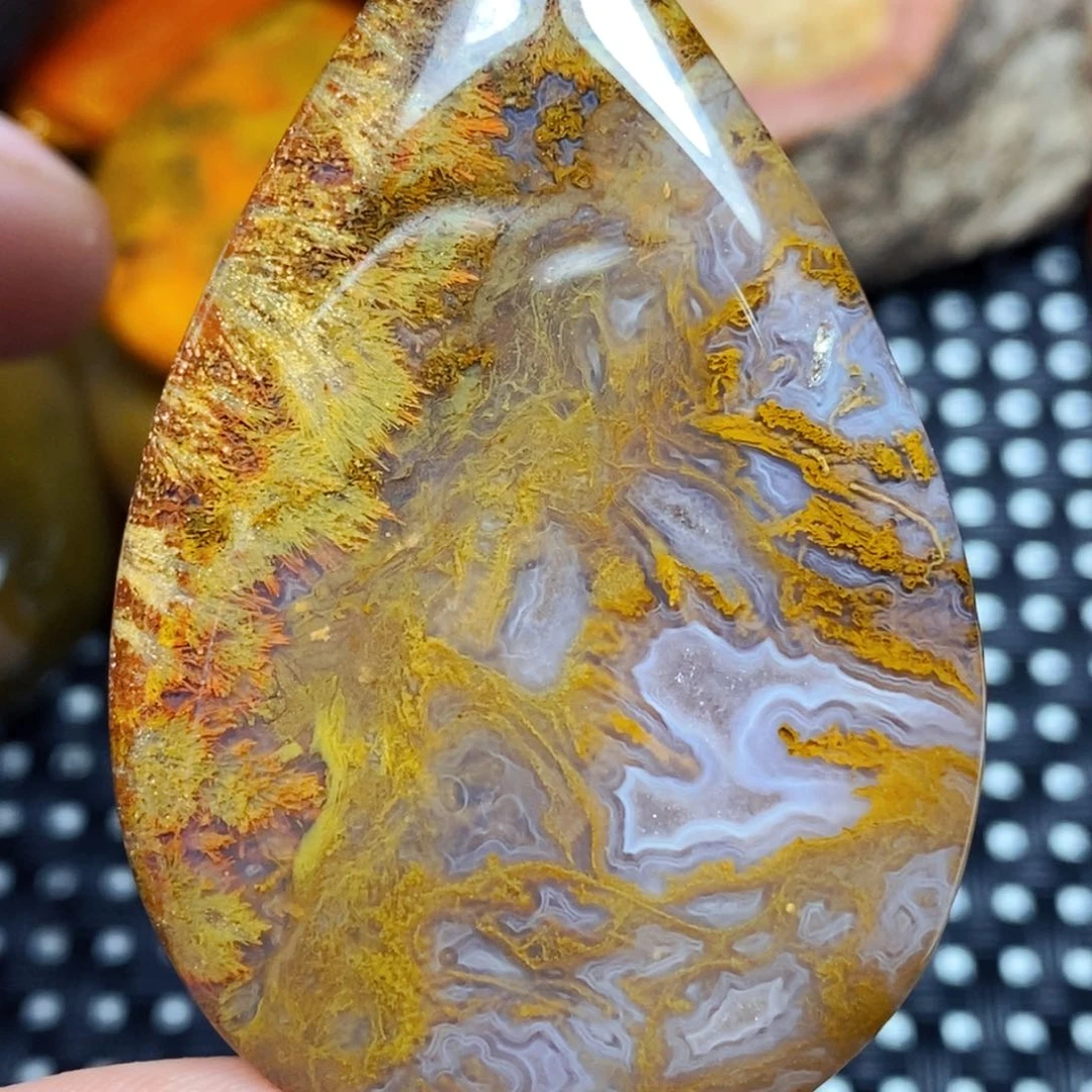 未镶嵌颈饰玛瑙/玉髓青**水