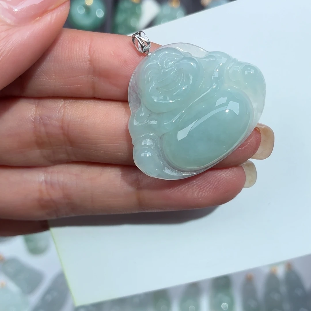 翡翠18K金镶嵌颈饰佛公吊坠