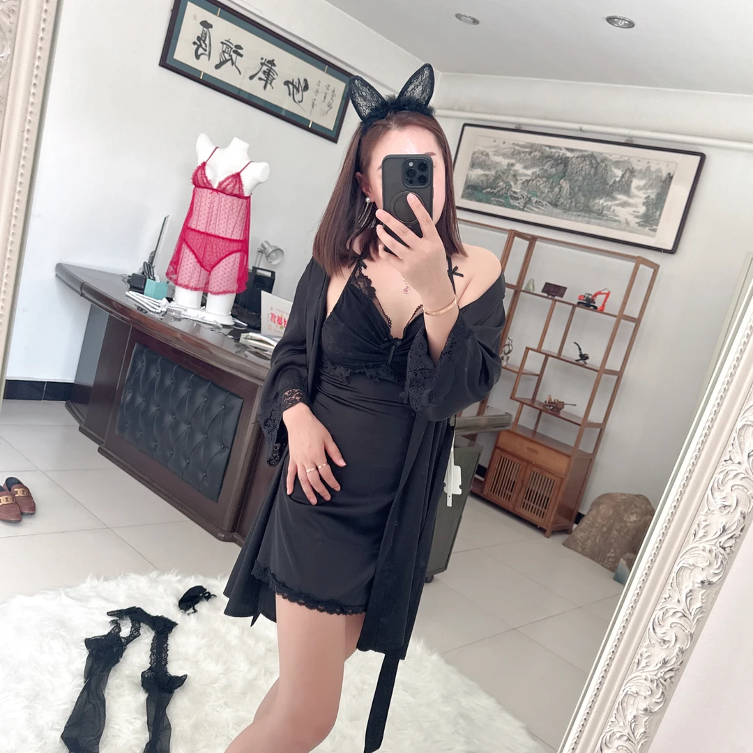 缎面加胸垫褶皱网纱小胸显大缎面蕾丝睡裙外袍家居服