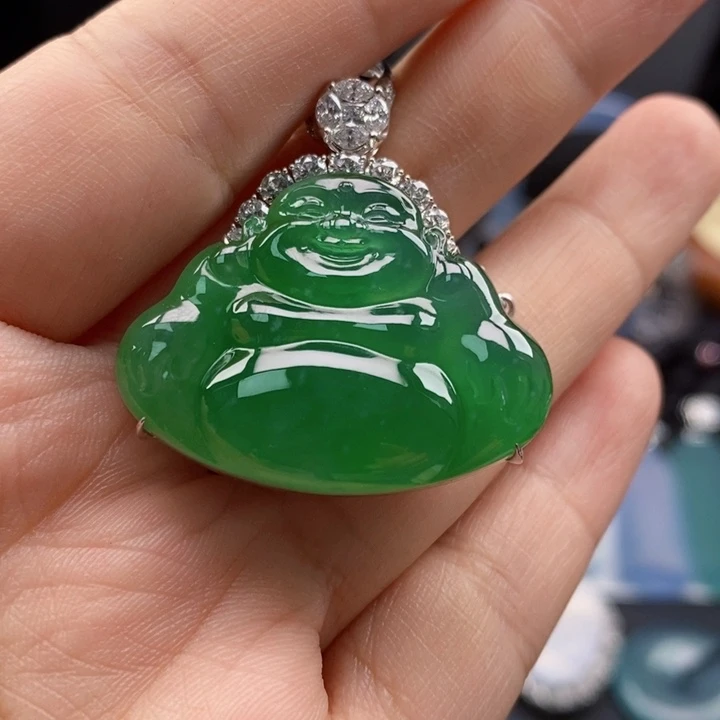 颈饰18K金镶嵌翡翠佛公