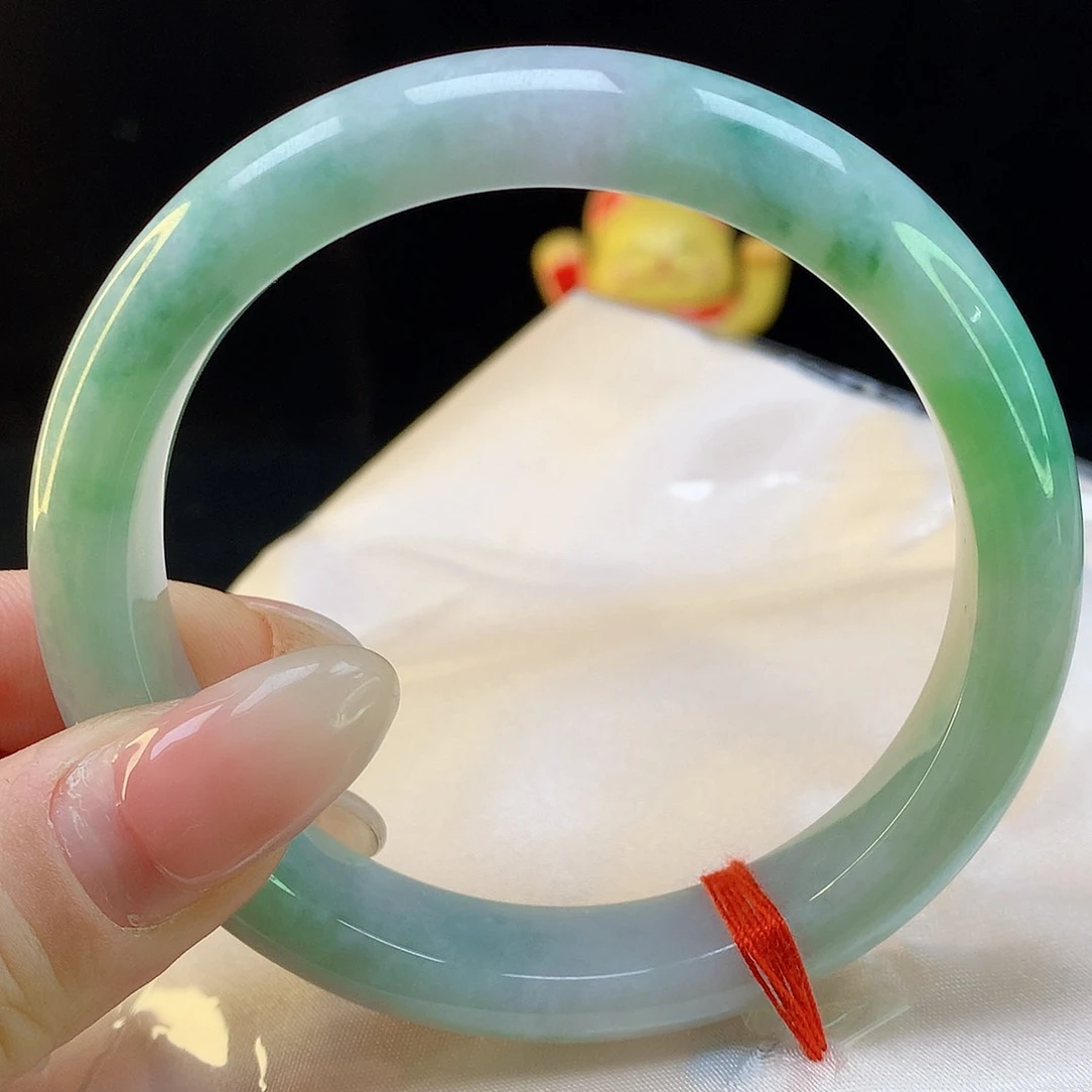 翡翠手镯未镶嵌天然翡翠5136