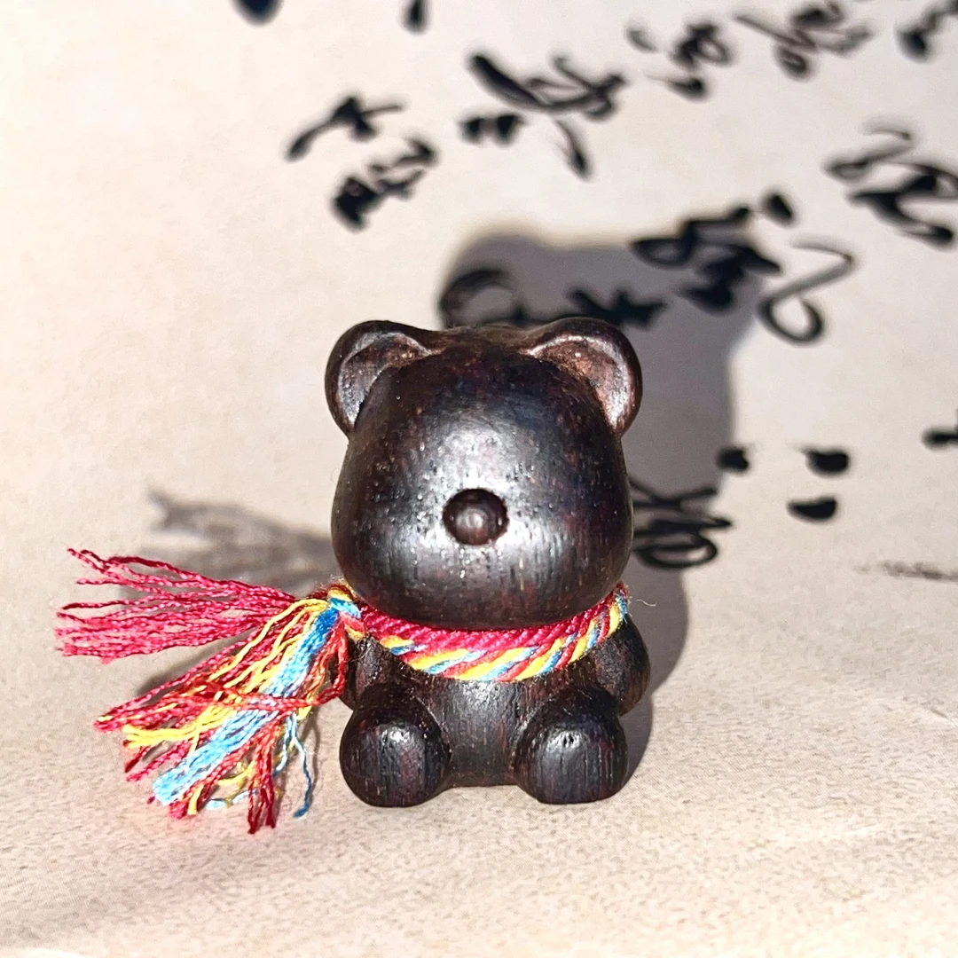 【顺源】降真香软油小熊雕刻摆件