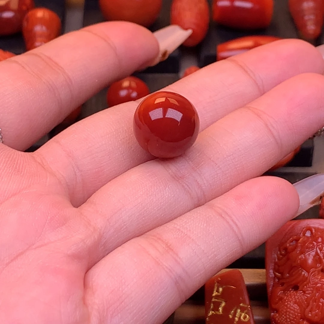 南红玛瑙未镶嵌川料原矿高品圆珠13.8mm