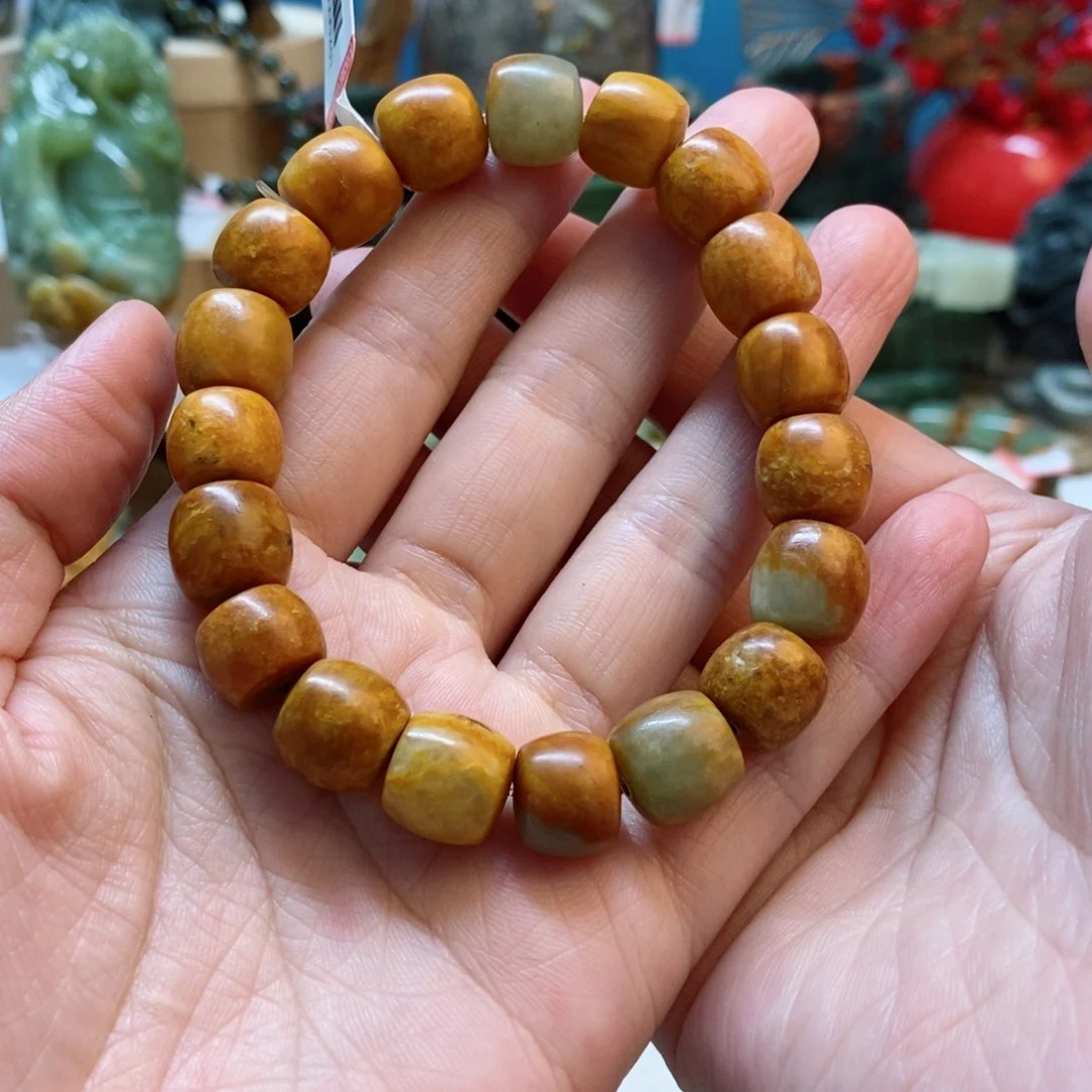 透闪石质玉手串未镶嵌阝***哥