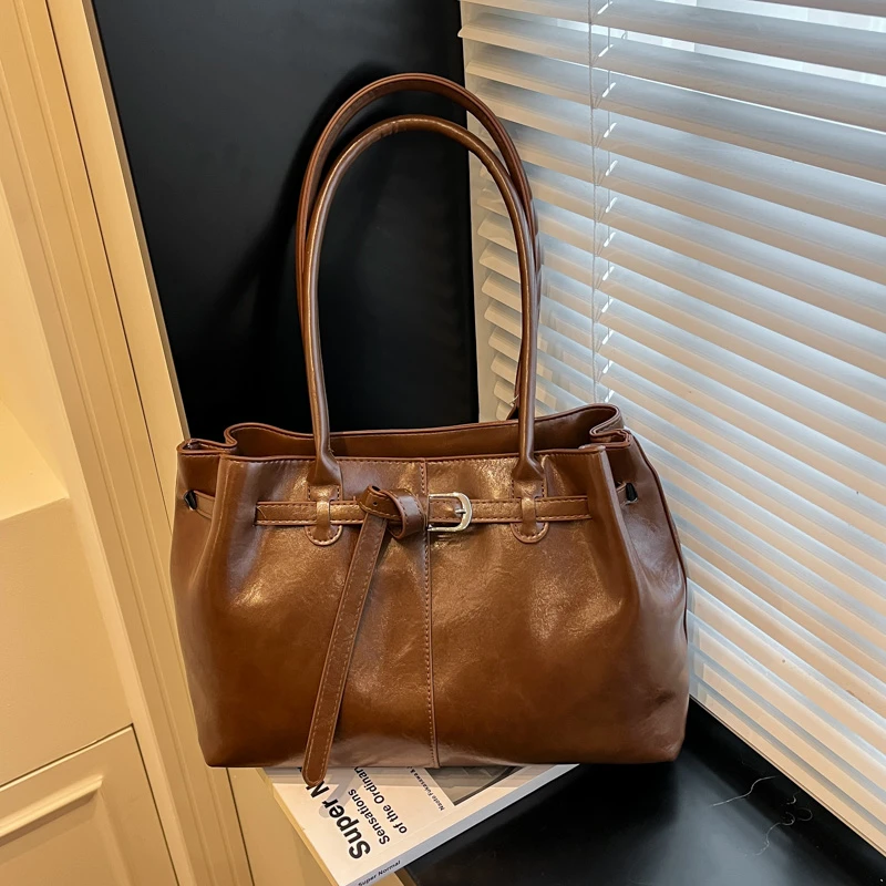 软皮复古大容量包包女2025新款秋冬季百搭单肩腋下包手提托特包包