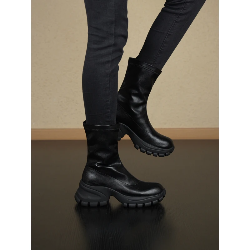 nnmiss/6.5cm舒适运动厚底圆头弹力瘦瘦靴简约百搭圆头套筒短靴