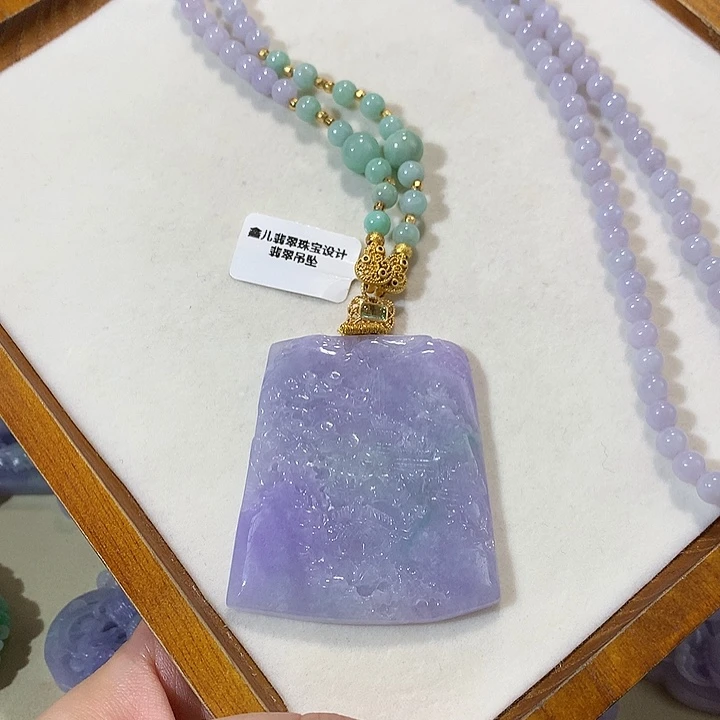 翡翠未镶嵌颈饰翡翠吊坠