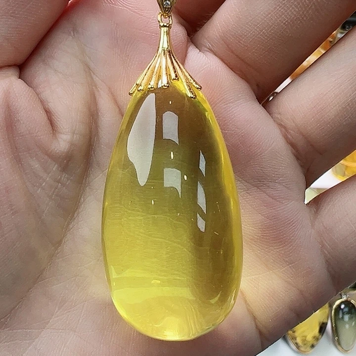 琥珀未镶嵌珠宝奇石