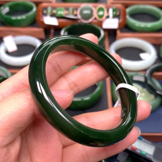 和田玉（碧玉）手镯未镶嵌59