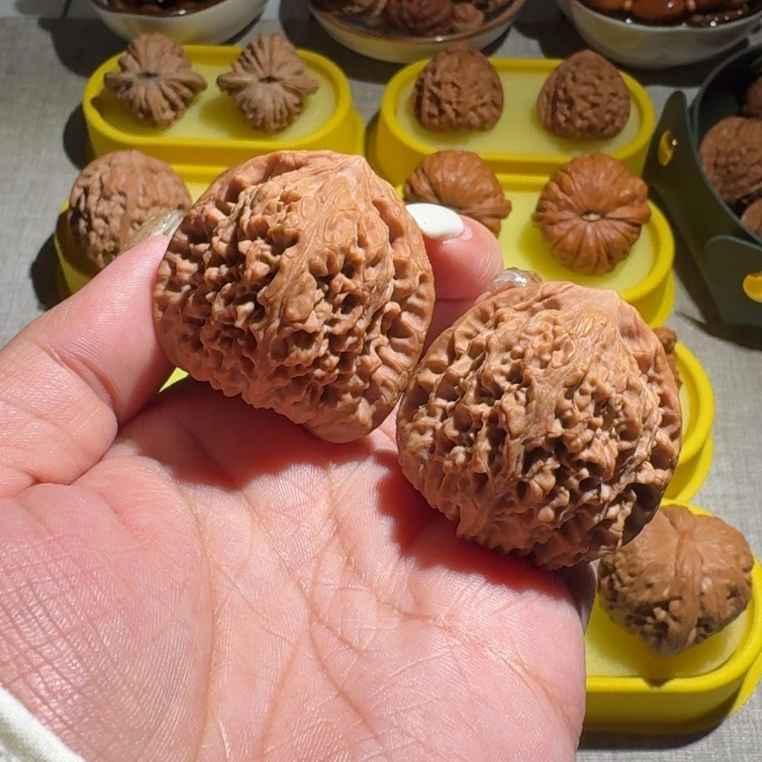 文玩核桃吊坠南疆