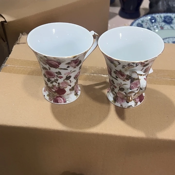 瓷片瑕。。。。。。。。。。。。。。。