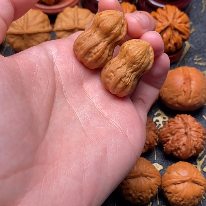 文玩核桃吊坠葫芦