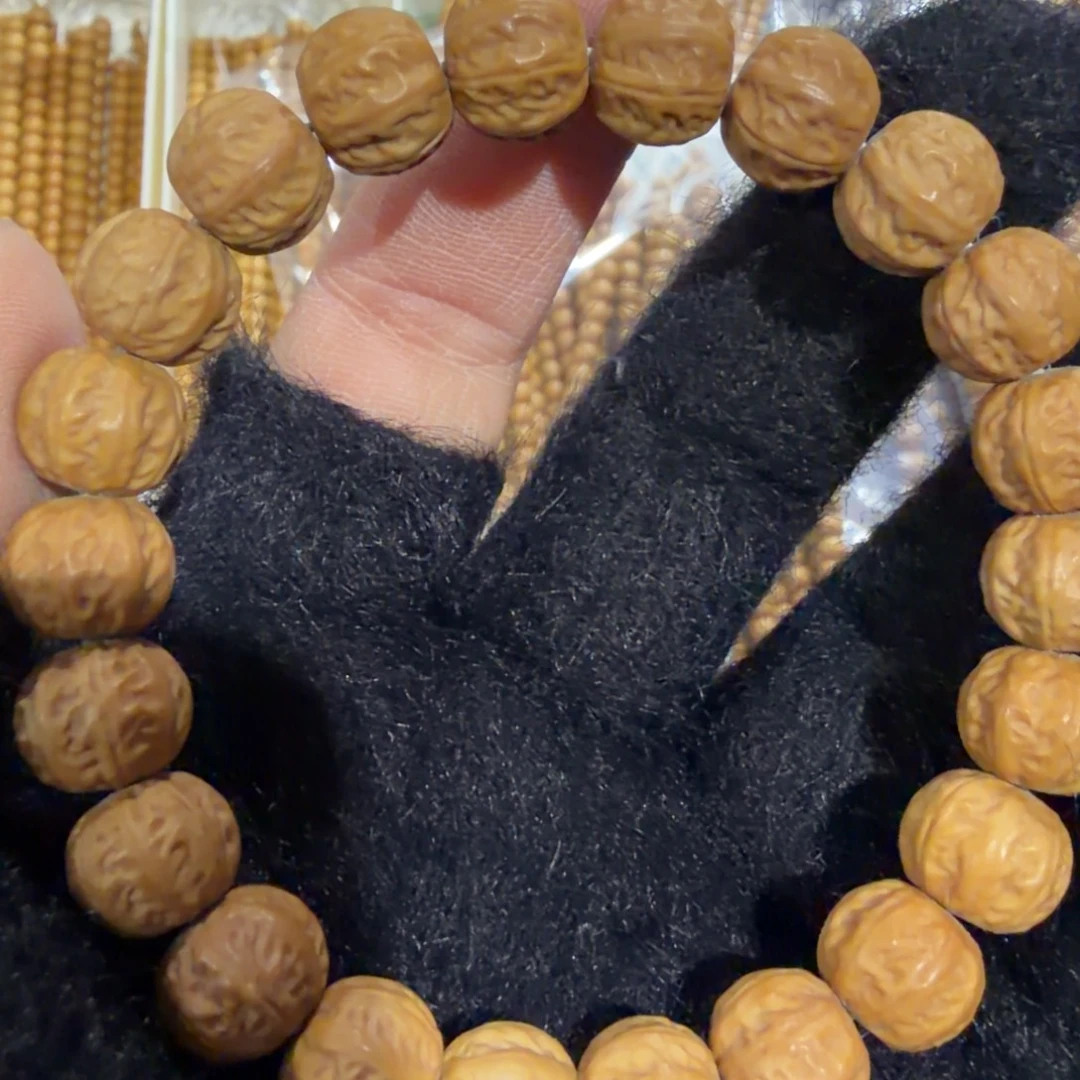 猴头核桃吊坠京八棱