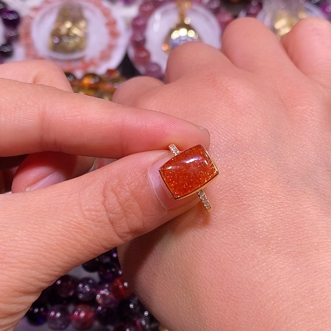 18K金镶嵌戒指日光石金太阳戒指