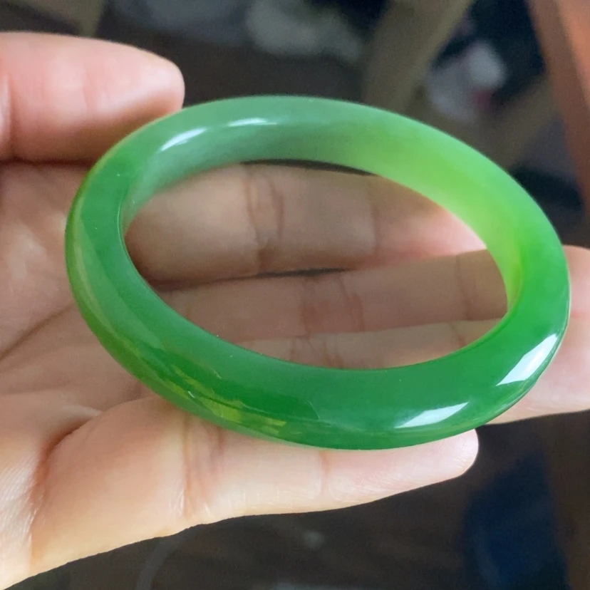 【闪购商品】未镶嵌手镯和田玉（碧玉）
