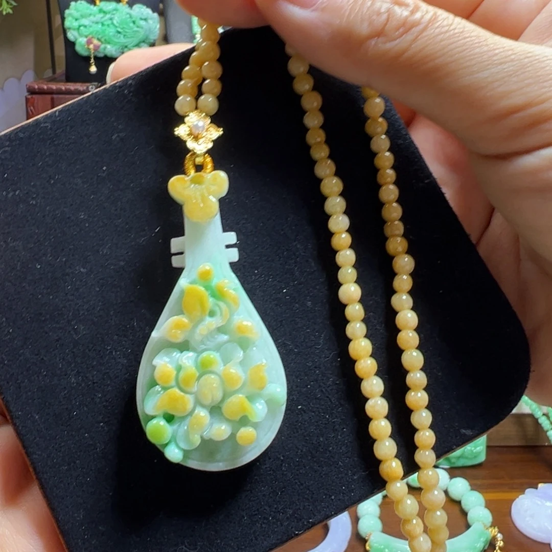 翡翠未镶嵌毛衣链琵琶