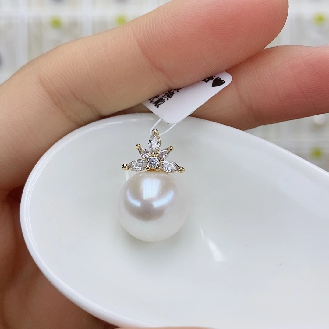 淡水珍珠合金颈饰