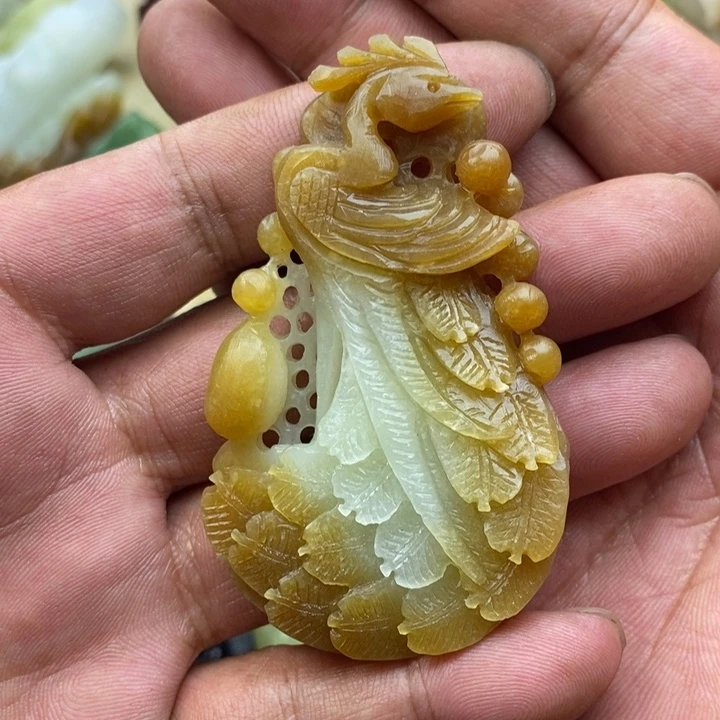 和田玉未镶嵌颈饰情**钟定制