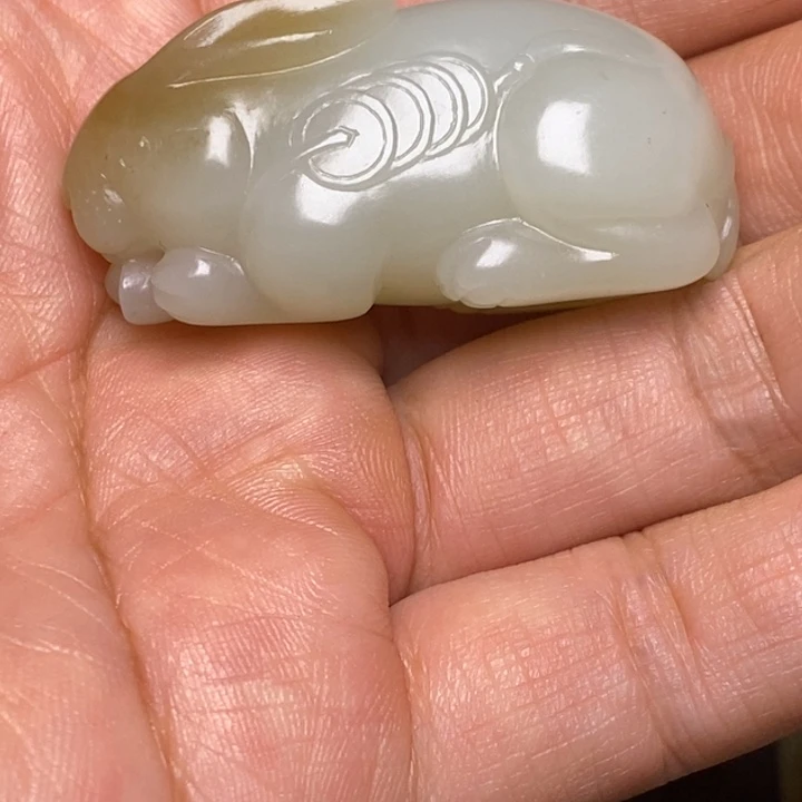 衫***衫颈饰未镶嵌和田玉