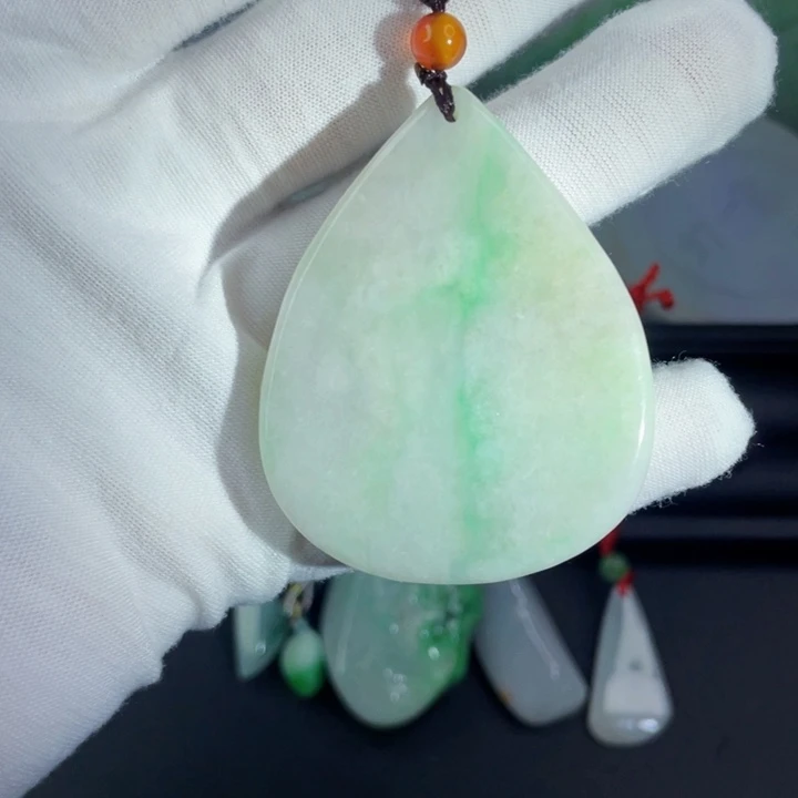 翡翠未镶嵌挂件片料