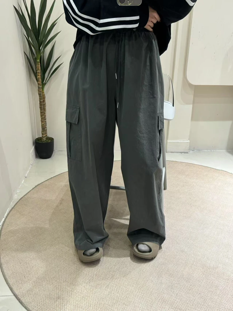 《遇见》2025早春新款大兜抽绳工装裤