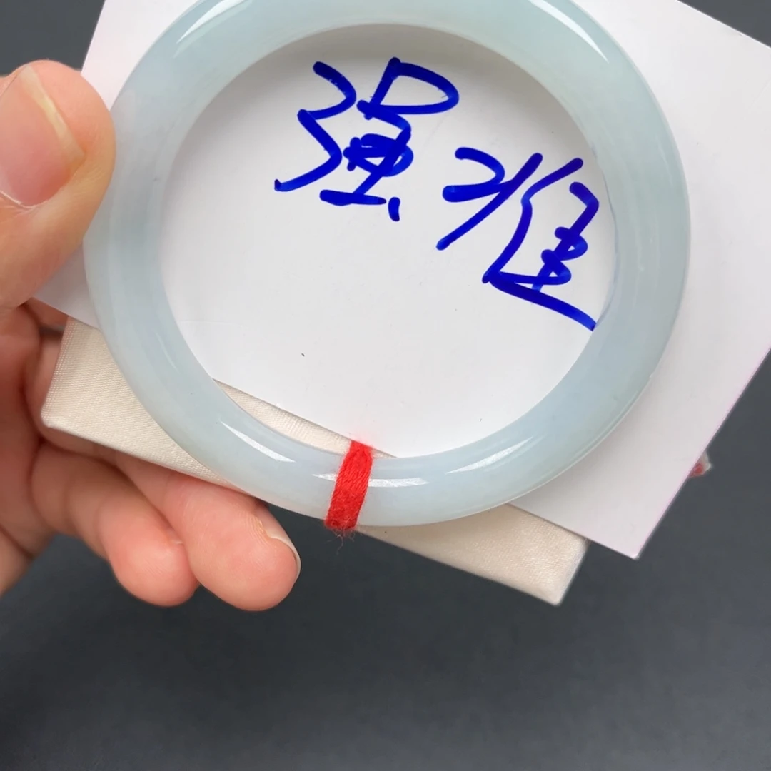 翡翠未镶嵌手镯手镯
