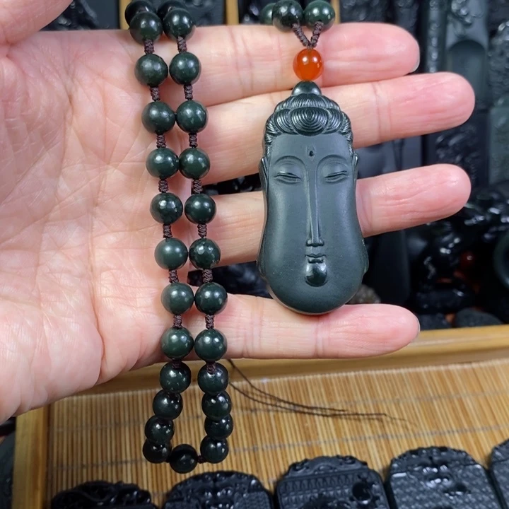 颈饰未镶嵌和田玉（青玉）