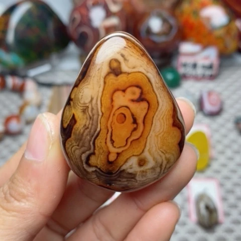 未镶嵌玛瑙/玉髓珠宝奇石