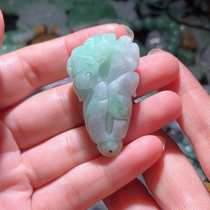 颈饰未镶嵌翡翠天