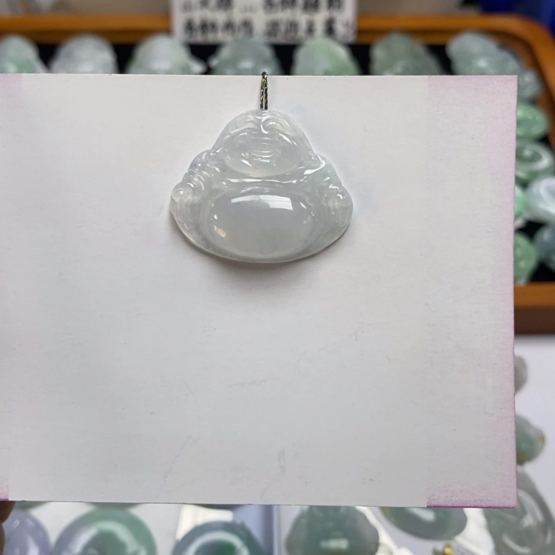 翡翠颈饰未镶嵌佛公