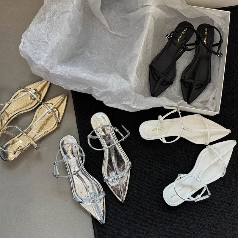 2025年夏季仙女风尖头露趾个性一字带凉鞋坡跟搭扣女罗马鞋时装鞋