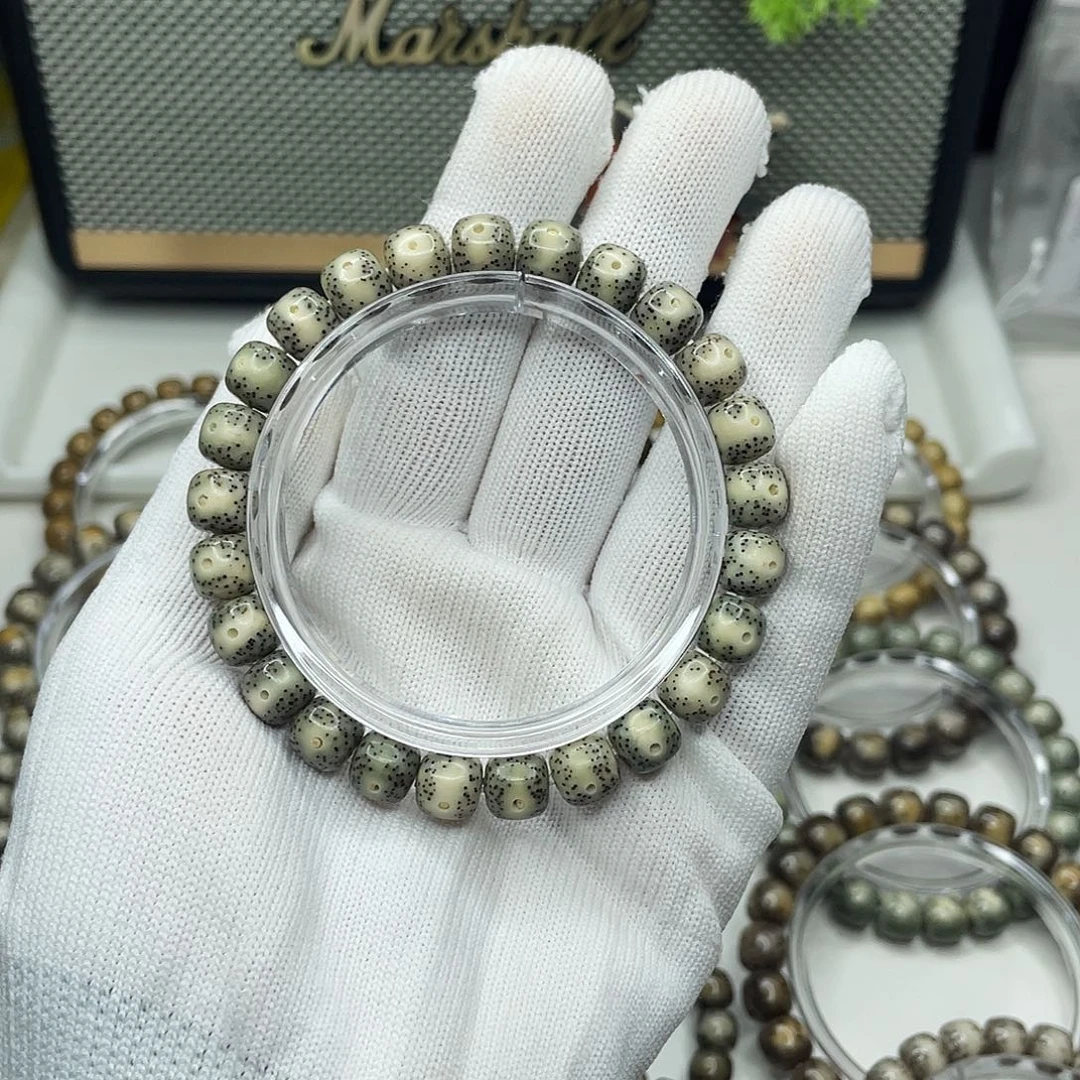 手串星月菩提9mm绿包白一线天