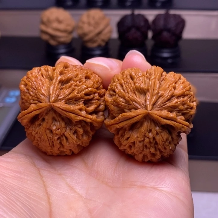 把件文玩核桃盘龙玉凤三楞12