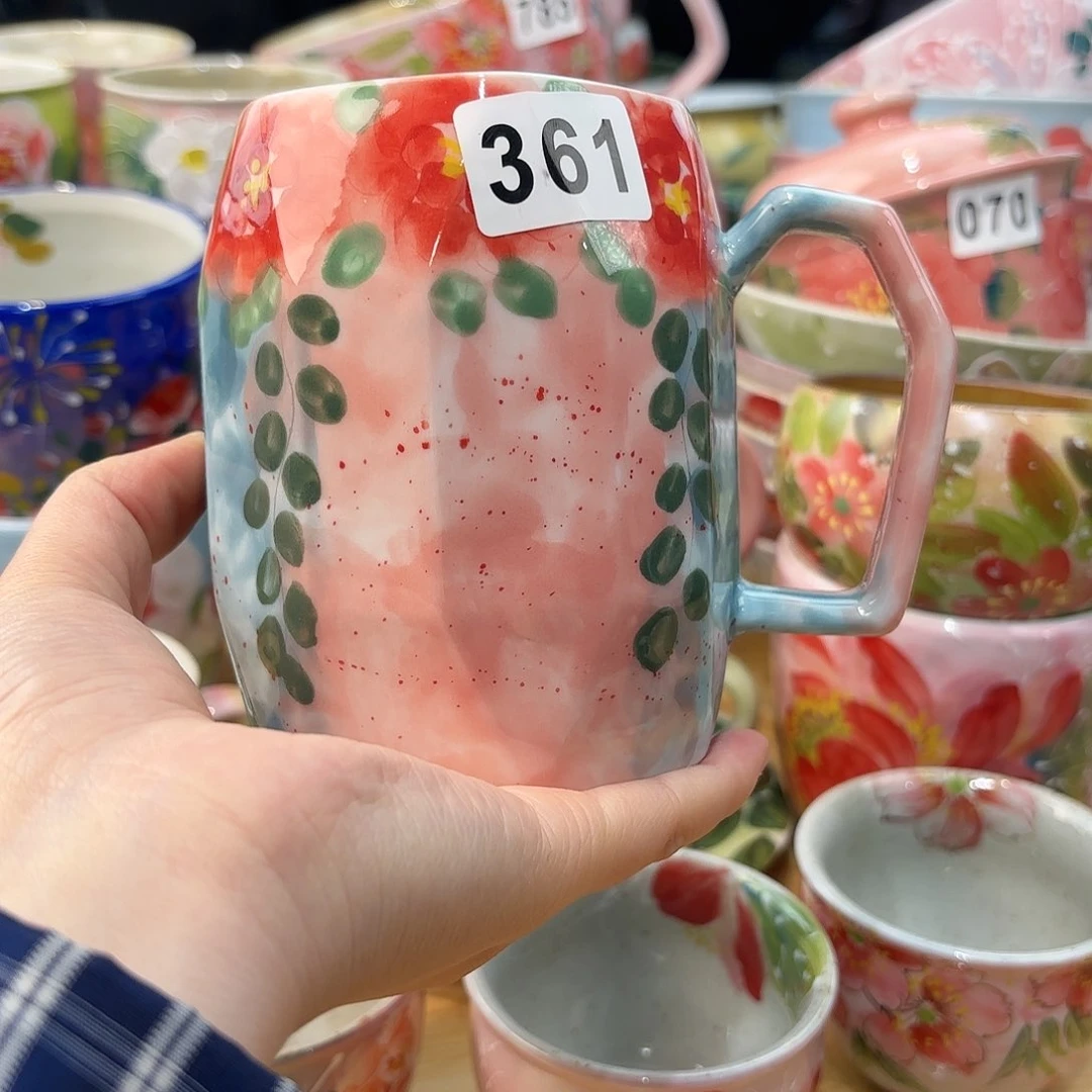 瓷片兔兔盖茨。兔兔