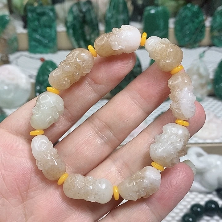 未镶嵌独山玉颈饰
