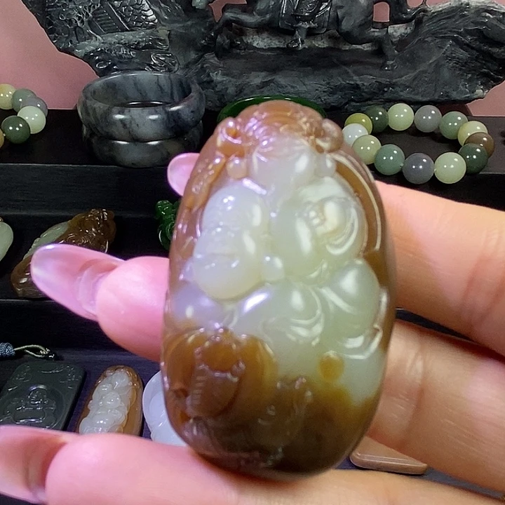 和田玉未镶嵌颈饰