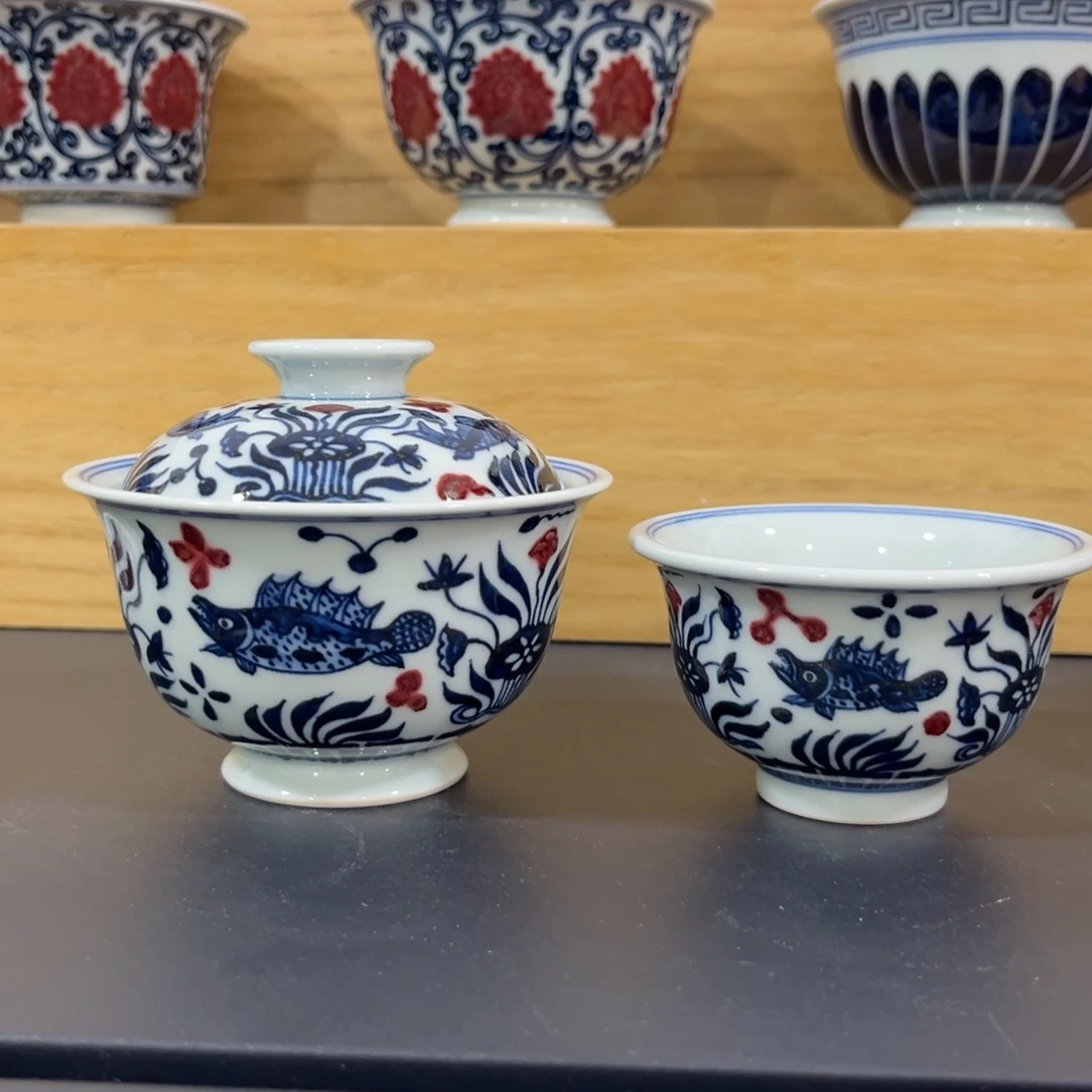 青花釉里红鱼藻两件套