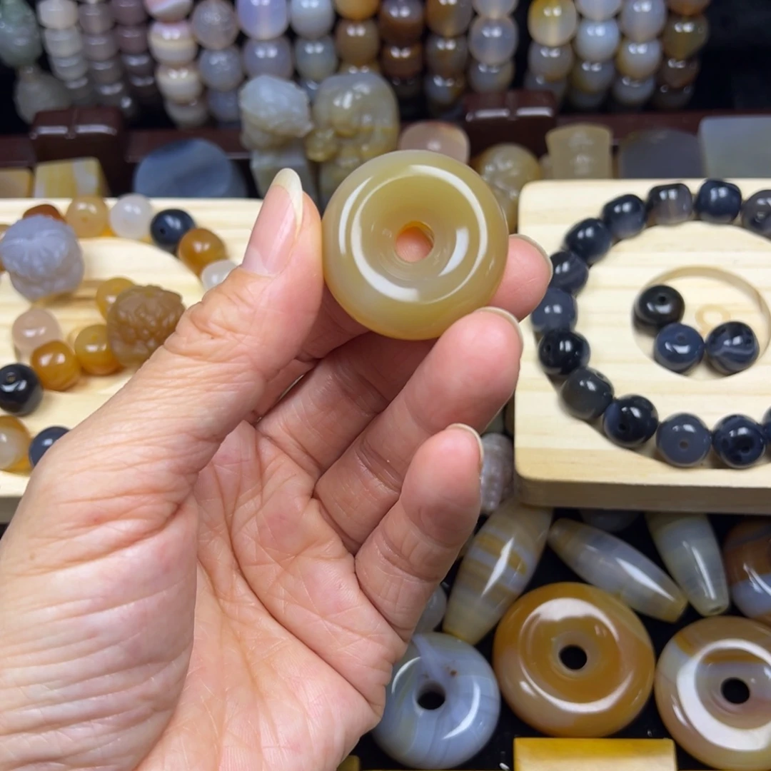 玛瑙/玉髓未镶嵌颈饰